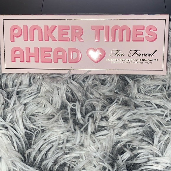 Too Faced Pinker Times Ahead Eyeshadow Palette - Picture 2 of 3